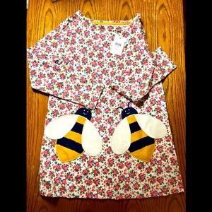 Mini Biden NWT Girl’s Ivory Vintage Posy Dress. Bumble Bee Pockets. Size 8/9